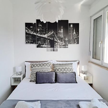 New! Top Apartment, Split View From Above Bagian luar foto